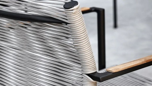 Applebee Jakarta Gartentisch