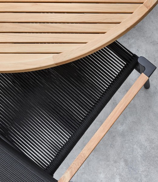 Applebee Jakarta Gartentisch