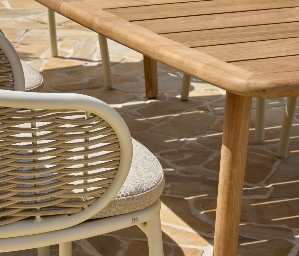 Applebee Martinique Gartentisch