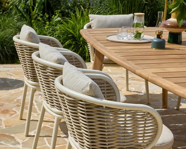 Applebee Martinique Gartentisch