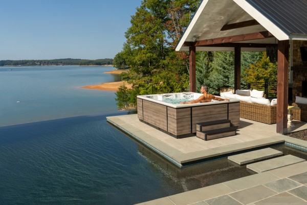 Bullfrog Spas M8 Whirlpool