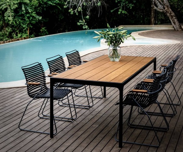 Houe Four Gartentisch