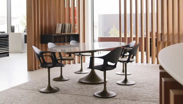 Joli Central Oval Esstisch Gross