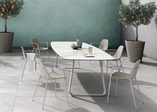 Joli Curve Faux Elyps Esstisch