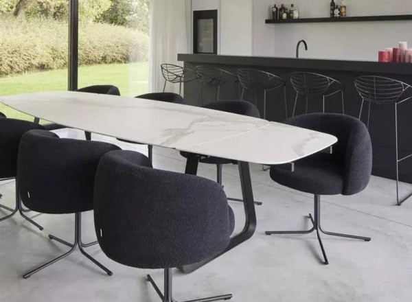 Joli Curve Faux Elyps Esstisch