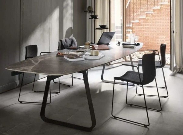 Joli Curve Faux Elyps Esstisch