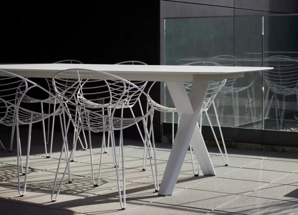 Joli Propeller Faux Elyps Esstisch