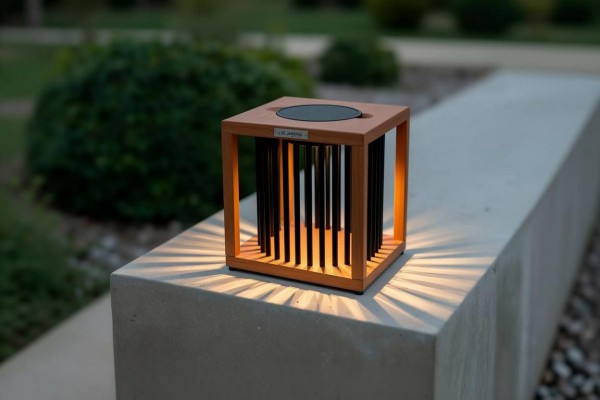 Les Jardins Akin Tischleuchte