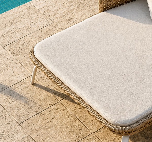 Soho Macao Daybed