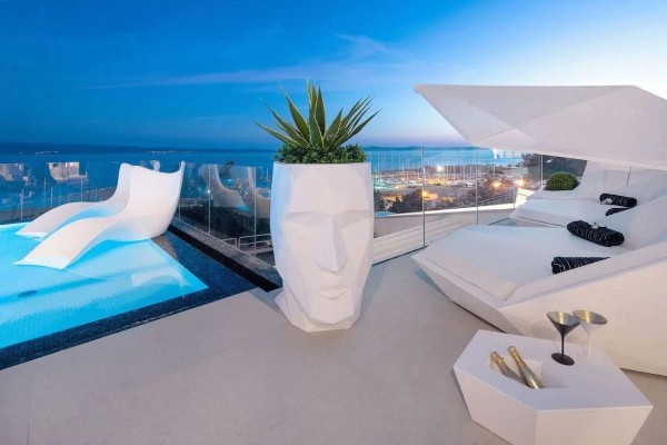 Vondom Adan Blumentopf