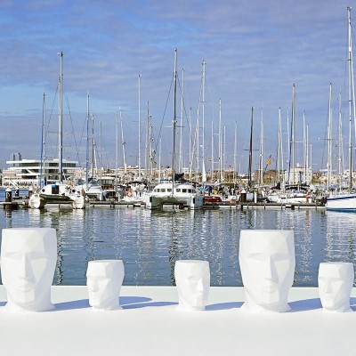 Vondom Adan Hocker