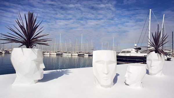 Vondom Adan Hocker