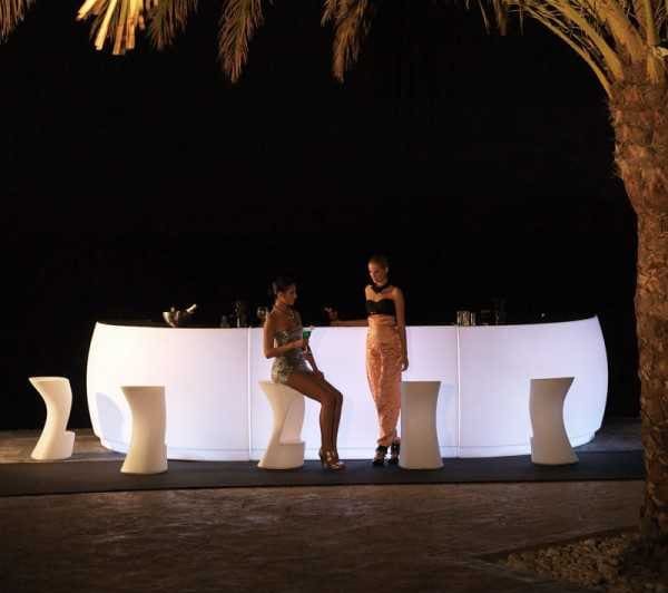 Vondom Fiesta gebogene Bartheke