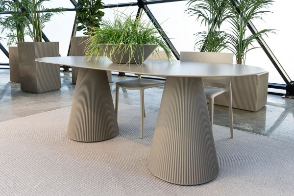 Vondom Gatsby Tisch 200x100x73 cm Fuss