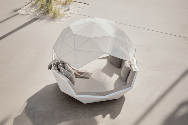 Vondom Iglu Daybed