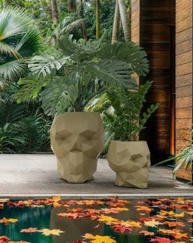 Vondom Skull Blumentopf