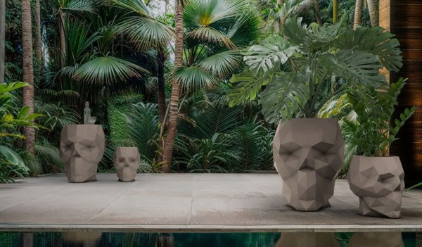 Vondom Skull Gartentisch