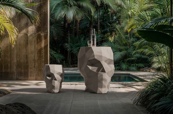 Vondom Skull Gartentisch
