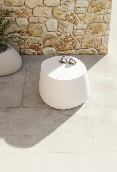 Vondom Stone Hocker