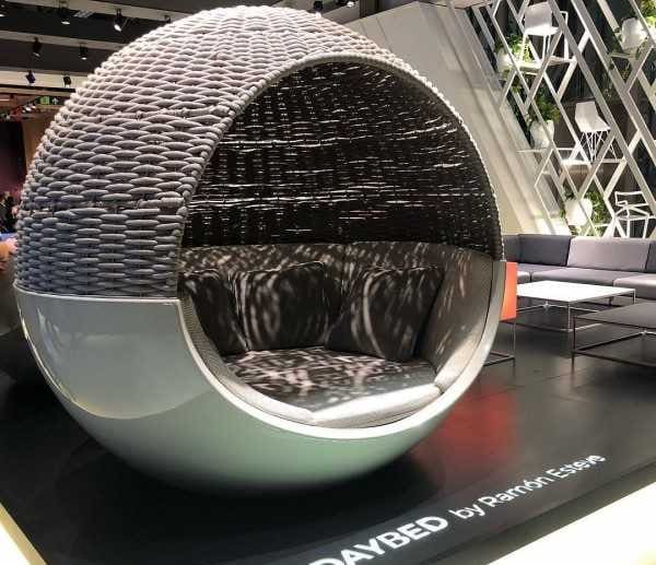 Vondom Ulm Moon Daybed