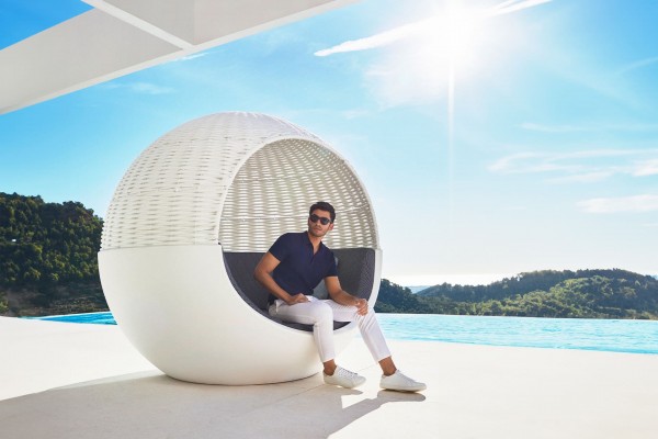 Vondom Ulm Moon Daybed