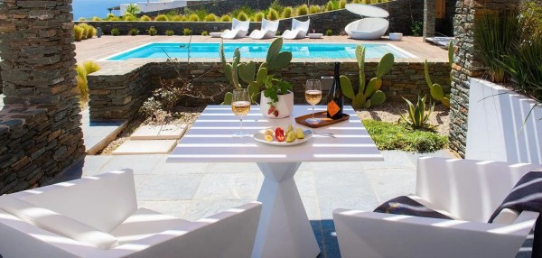Vondom Vertex Gartentisch
