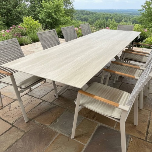 Zebra Levare Gartentisch